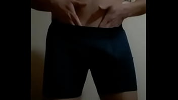 Preview 1 of Massage On Pamela Anderson - VID-20180218-WA0010 maduro