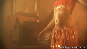 Preview 3 of Group Xxxvido - Dancing Indian MILF Sweetie