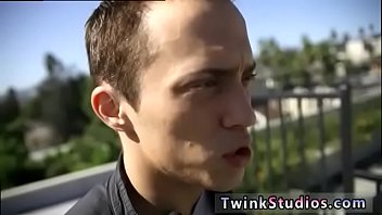 Preview 1 of Diliwari Boy - Gay porn gypsy gallery Here&#039_s how one twink gives another the boost