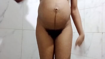 Preview 4 of Mother Licks Daughter Pussy - I WANTS GET DESTROYED BOTH HOLES WHILE IAM BATHING
