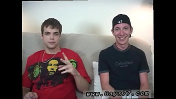 Preview 1 of Myfriend With Mom - You gay porn broke boys fucking and kissing When he came,  the cum
