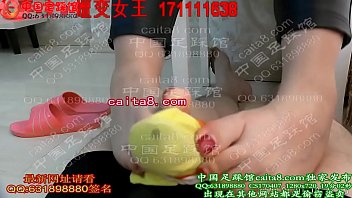 Preview 3 of Cheating Bbw Alaska - CS170407棉袜裸足玩弄小黑棍惨