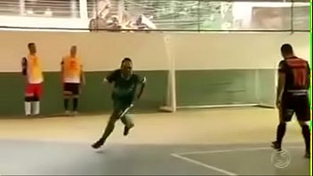 Preview 3 of Nun Huge Vagina - GUILHERME GOL DE LETRA CONTRA AS MARIAS NA AGUADA