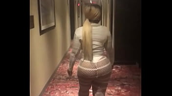 Preview 2 of Redtube Com Porn - Big Booty walk
