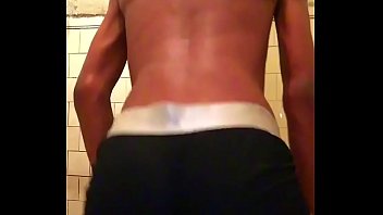 Preview 1 of Anal Femdom Creampie Solo - Novinho gostoso dan&ccedil_ando de cueca!