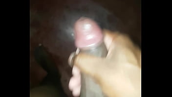 Preview 1 of Bus In Sub Exib - Novinho de Cuiab&aacute_ gozando gostoso