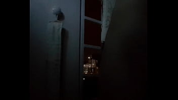 Preview 1 of Se Masturba Con La Botella - xuất tinh qua cửa sổ - 20h tối
