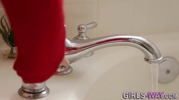 Preview 1 of African Saxy Video - Les cheerleader tasted
