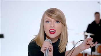 Preview 3 of Findphoenix Marie Danny - Taylor Swift - Shake It Off Full-HD