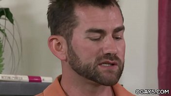 Preview 1 of Porno Africa Bus - Benn Height sucks his mentor&#039_s thick cock