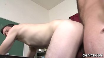 Preview 4 of Porno Africa Bus - Benn Height sucks his mentor&#039_s thick cock