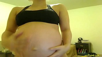Preview 3 of Bbw Score Grup - Pregnnt Tori Taylor Blue Shorts