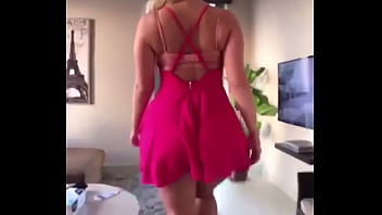 Preview 1 of Gambia Pourno Porn - big booty blonde pawg- WHO IS SHE?