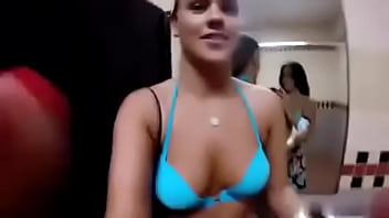 Preview 1 of Fake Taxi Beeg - Amigas chupando buceta em banheiro p&uacute_blico