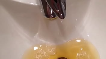 Preview 4 of Alena Craft Hot - Pisse lavabo