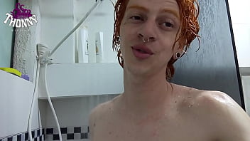 Preview 4 of Noel Porno - Macho xingando e falando putaria enquanto se exibe no banho