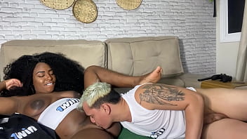 Preview 3 of 3x Blue Flim In Punjabi - Minha vizinha safada perdeu no fut e teve que pagar aposta e ainda tirou a camisinha e sentou no pelo a safada