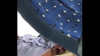 Preview 2 of Akila Bouachir - Maduro en transporte p&uacute_blico