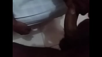 Preview 2 of Can 4 Free Com - Mamando o macho do Twitter parte 2