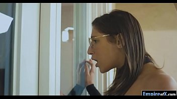 Preview 1 of Fresh Tube Porn Phat - Sexy babe gets pussy fucked and squirts