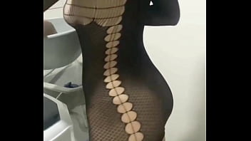 Preview 2 of English Subs Anal - Contratei essa empregada e ela veio com esse vestido,  que tes&atilde_o,  n&atilde_o consegui me segurar