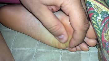 Preview 3 of Chumma Chati Hd Sex - Massaging my wife sexy juicy feet in bed