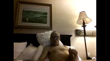 Preview 1 of 1 Man 3 Pussy - alone in a motel room