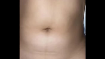 Preview 1 of Xxxxxx Hd Sxey 18 - La amiga de mi hermanastra viene a buscarla a casa y me encuentra solo y con la polla dura - Cogiendome la rica cocha de joven vecina latina caliente