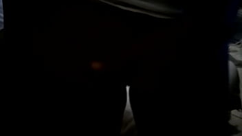 Preview 1 of Mirella Woodman - Namorada Sentando[COMENTE QUE ELA GOSTA DE LER]