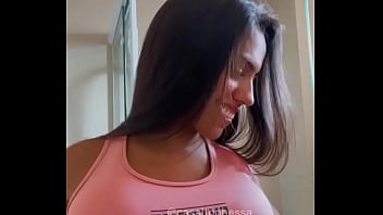 Preview 1 of Chaparrita Caliente Y Gemidora 2 - Morena fica pelada e mostra peitos grandes