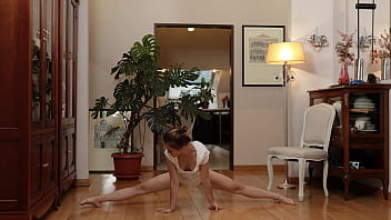Preview 1 of Sun Fuke In The Mom - cute Nicole Murkovski loves naked stretching