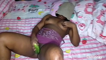 Preview 3 of Xxx Lebar Aunty - Fucking my horny pot with cucumber