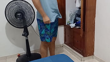 Preview 1 of Prick Teaser - probador casual amateur