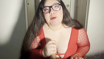 Preview 1 of Carmen B Tube - Lizren - Le doy mi empanada a mi vecino por fiestas patrias
