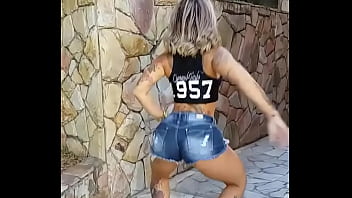 Preview 2 of Dinesha Robinson - Who is she?