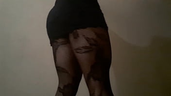 Preview 4 of Hint Pornu - travesti vestido negro 3
