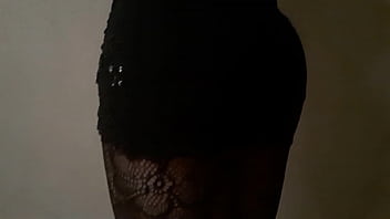 Preview 1 of Liesben Sex - travesti vestido negro