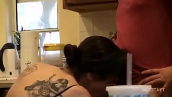 Preview 2 of Job To Take Some Extra Money - Stepmom Hot Blowjob - STEPMOMXXXX.COM