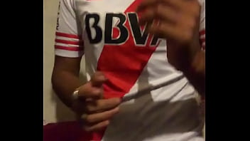 Preview 3 of Ngentot Guilty Crown - Machito cordobes bailando a lo wacho