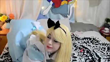 Preview 1 of Sunny Leon Fucking - Cosplay girl playing in her bed