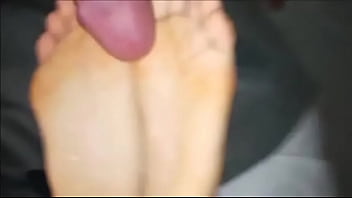Preview 2 of Aishwariyae Rai Sex Video - Gozando nas solas n 41 de uma mulher que conheci no carnaval 2018