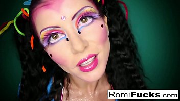 Preview 1 of Party Phat - Romi sucks a fat cock