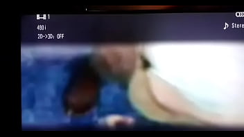 Preview 1 of Tamil Hot Movie Seence - เจาะฝ้าแอบดูหลานสาวถอดยกทรง