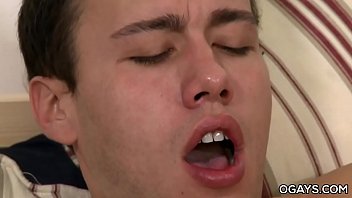 Preview 3 of Preganant Sex Video - Blake&#039_s first dildo