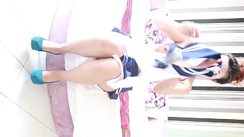Preview 1 of Little Oman Xxx - chup hinh cung gai ngon.MP4