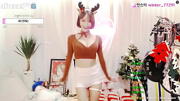 Preview 3 of Drunk Sleeping Video - 【乳摇】.FLV