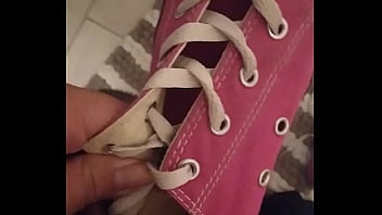Preview 2 of Wife Slut Hentai - jizzing in pink converse sneakers