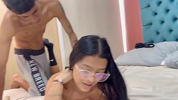 Preview 2 of Liner Sex Video - Hago un canje con mi linda hermanastra a cambio de follarmela. H.L.