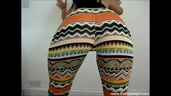 Preview 2 of Nadiya Nice Cumshots - tribal leggings