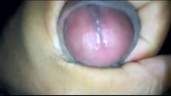 Preview 2 of Eating Pussy Hairy - Gay masturbando ,  pau babado
